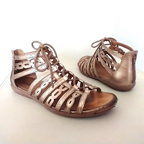 EARTH - Gold Gladiator Sandals, 8.5 M - Picture 3 of 6